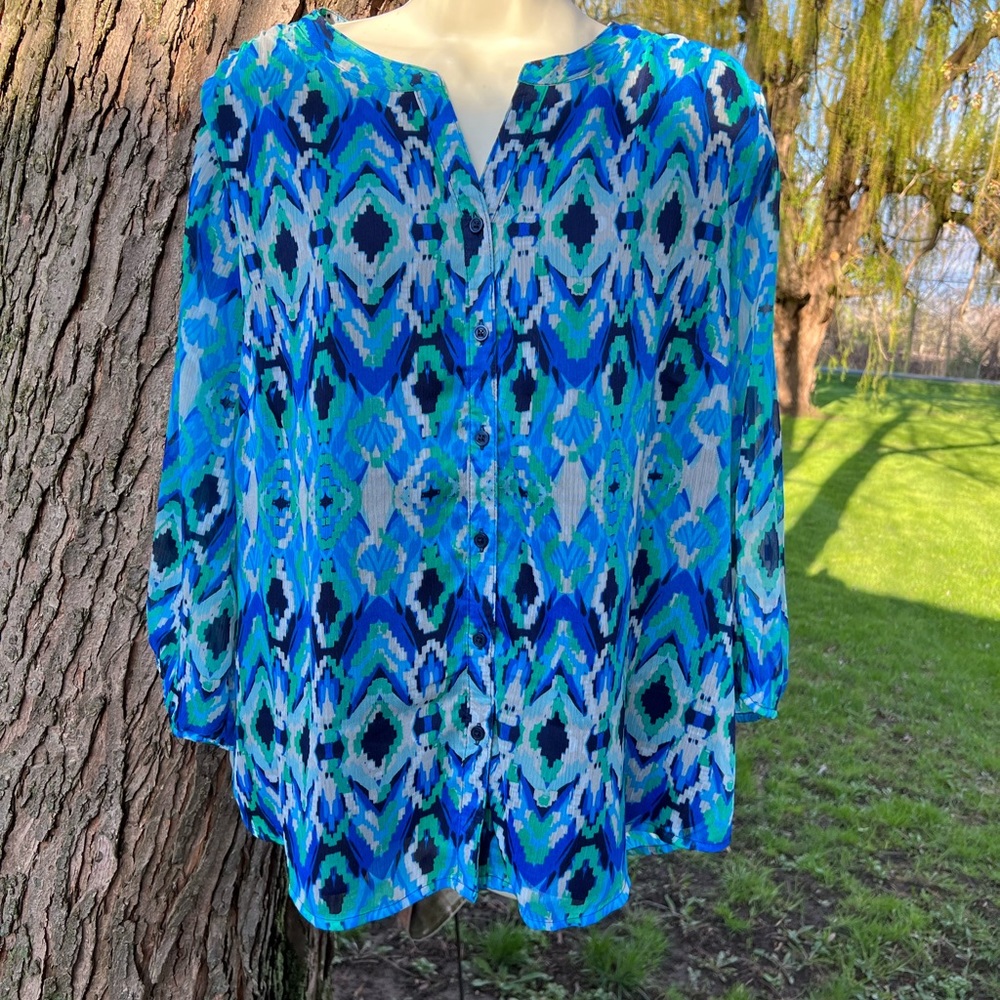 Liz Claiborne New York button down blouse Large